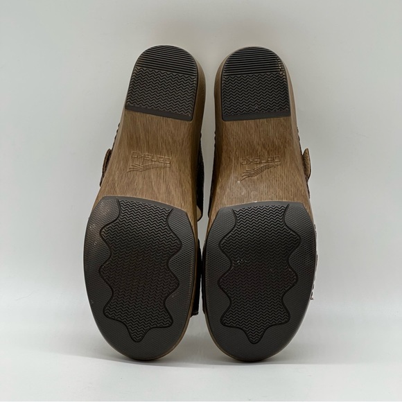 Dansko Sandals - Picture 10 of 10